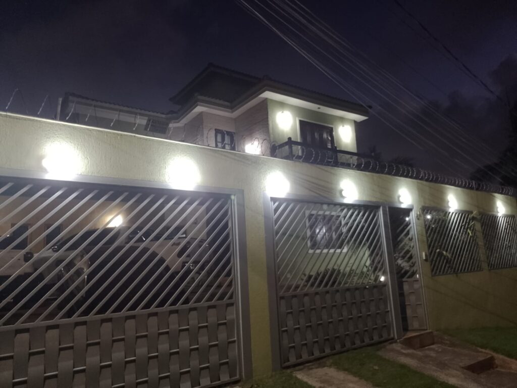 ENTRADA CASA